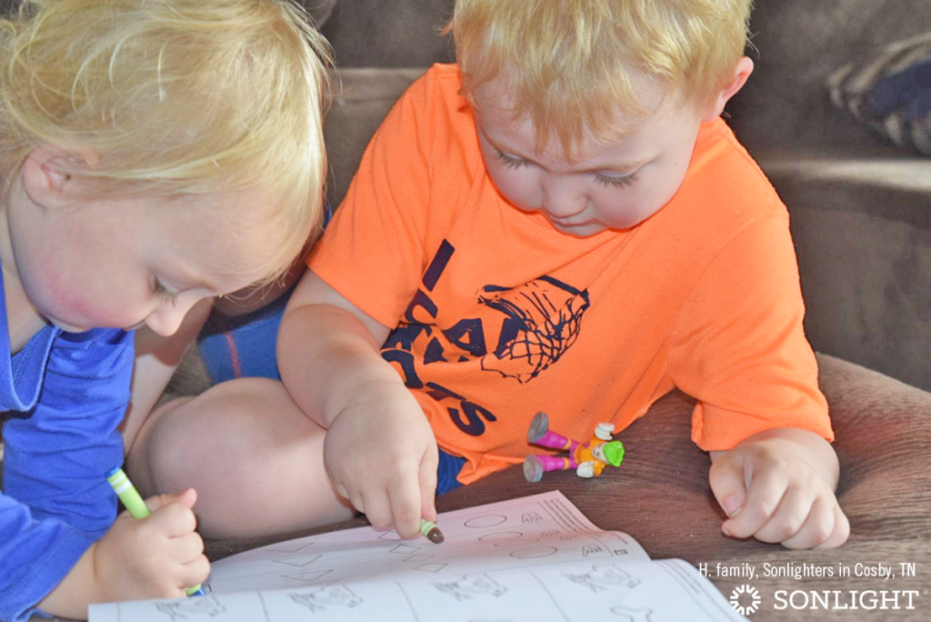 12 Learning Activities to Occupy Your Toddler During Homeschool