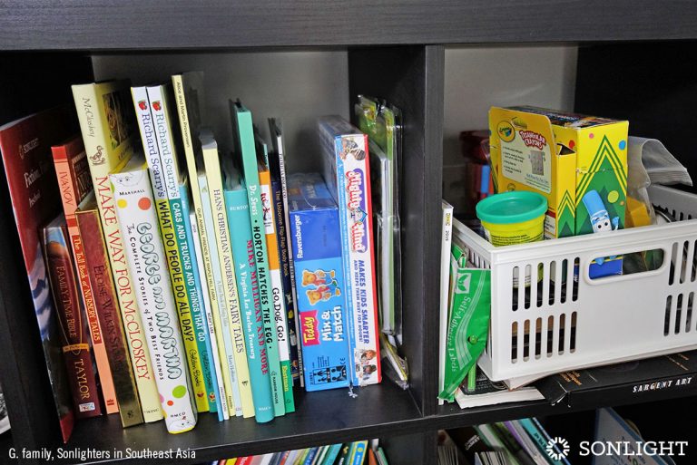 5 Tips for Homeschool Organization in Small Spaces